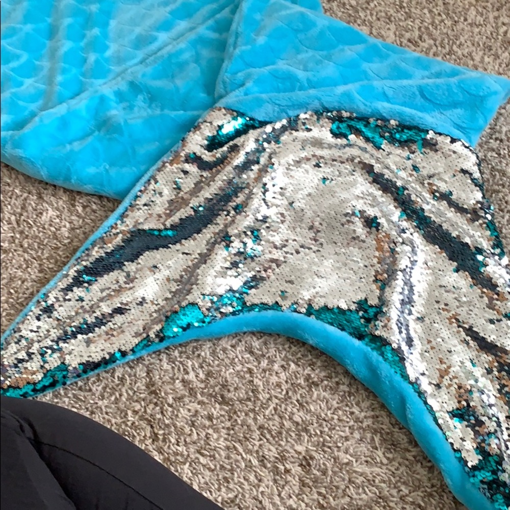 Mermaid tail blanket - Picture 5 of 7